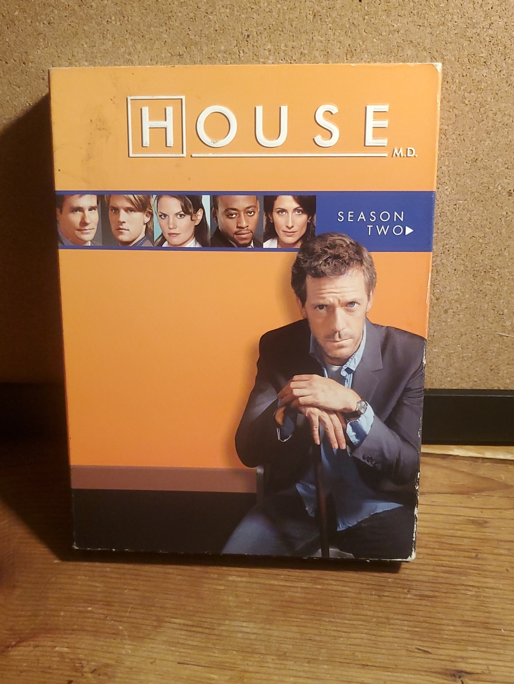 HOUSE M.D. Season Two DVD Box Set - Orange Cover